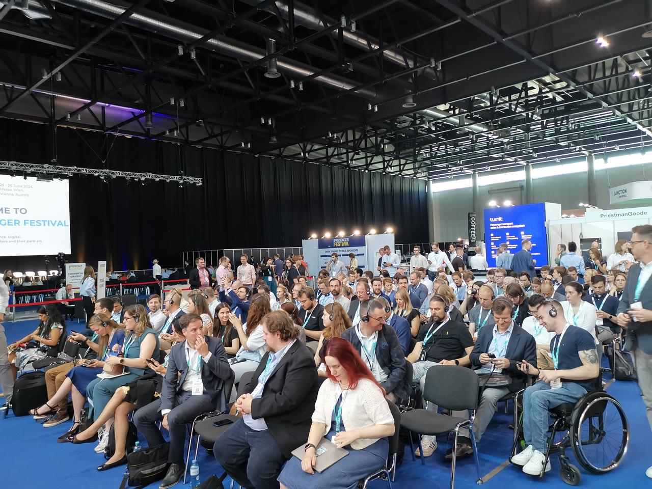 Bild 3 von 4 – Album Kooperationsvertragsunterzeichnung und…